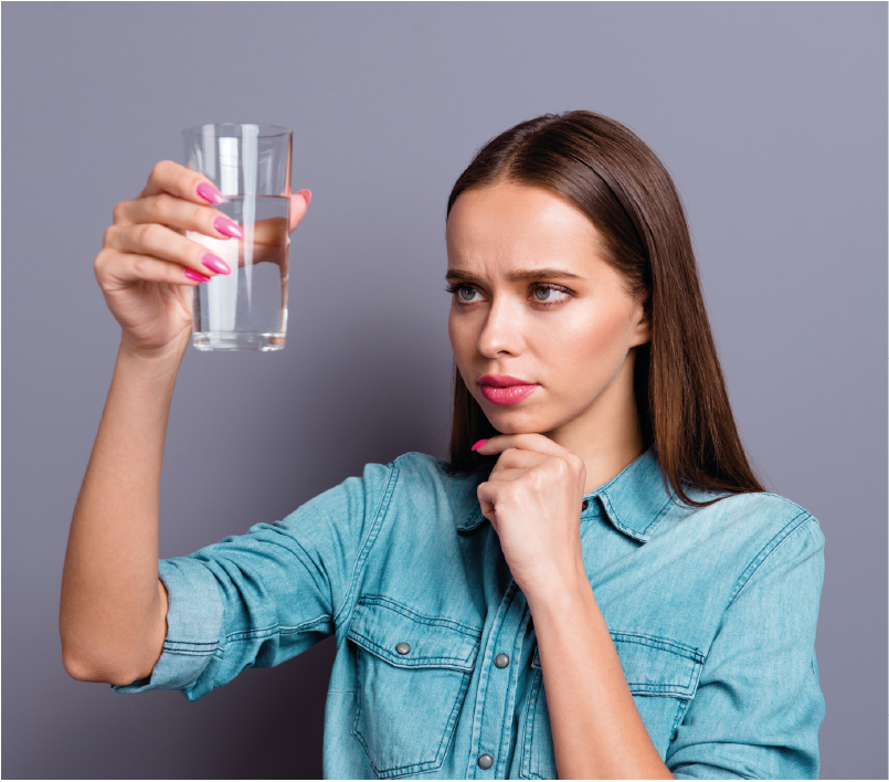 Dame_Wasserglas